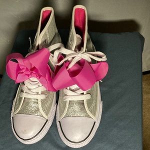 Sparkly silver high tops with big pink bows, size 5 1/2